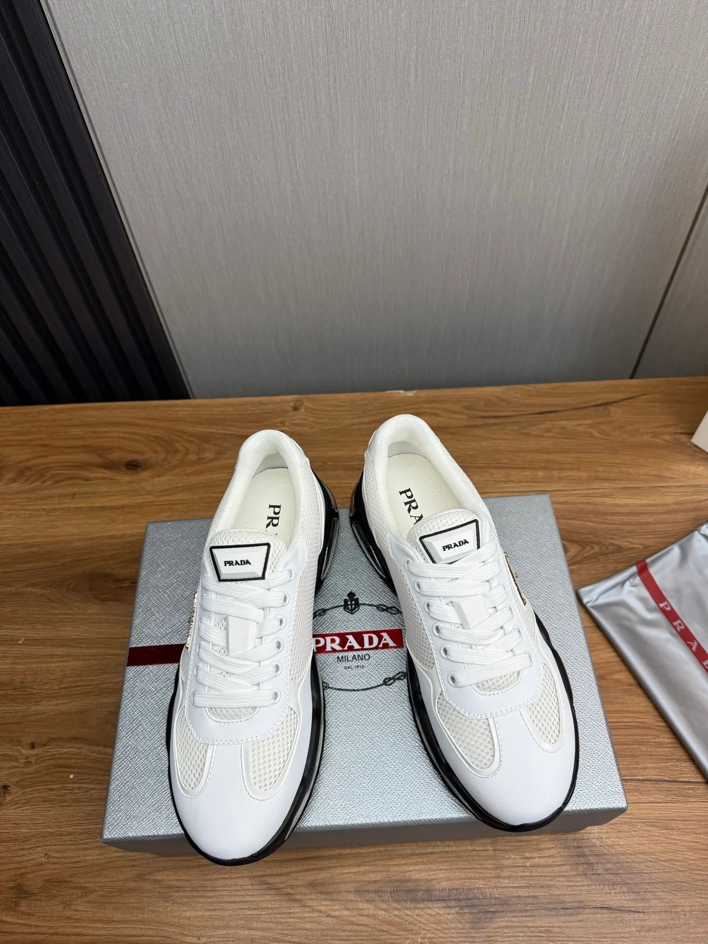 Men's shoes 💰660💰 [PRADA] Men's shoes are popular in the counter, high-quality shipments ✔️Official website synchronization, original imported cowhide with comfortable mesh + cowhide lining, 1⃣️:1⃣️reproduction, original factory air-cushioned original sole, 38-45
